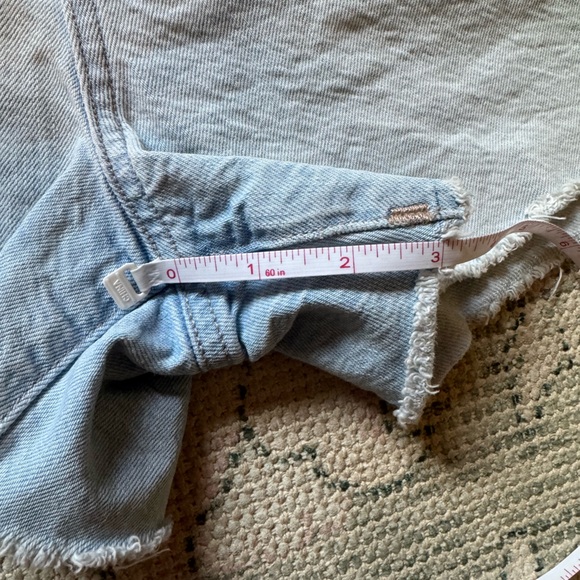 Women’s American Eagle jean shorts (highest rise ‘90s boyfriend short) size 10 - Picture 8 of 8